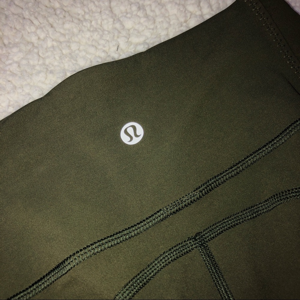 Lululemon leggings!